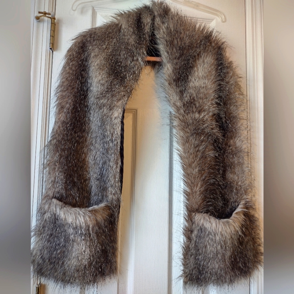 Faux Fur Shawl/ Scarf with two pockets and black satin lined.